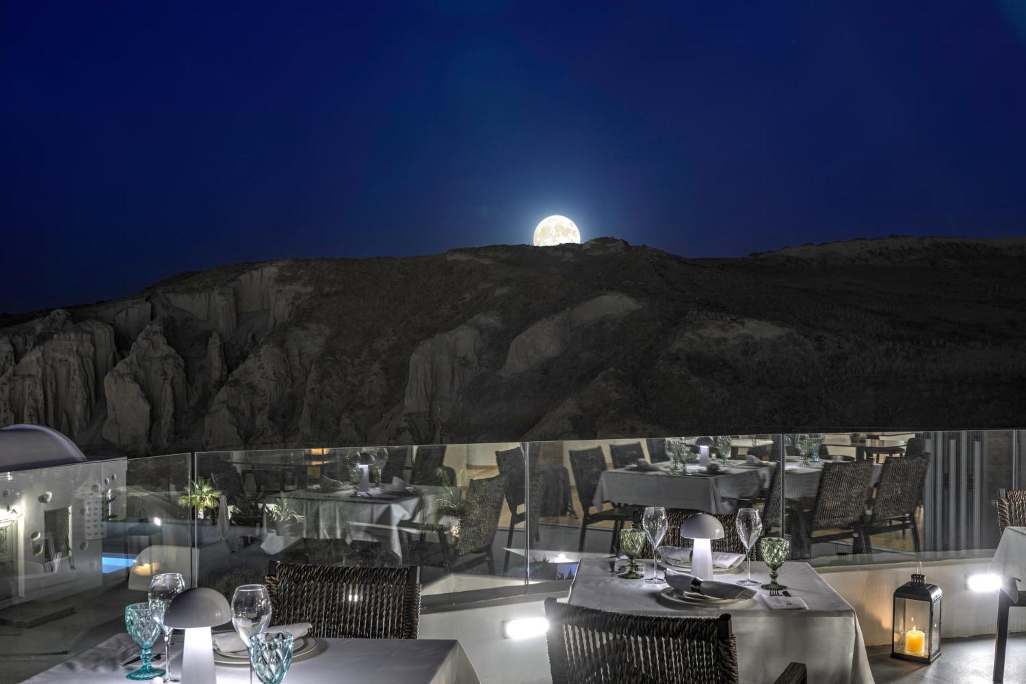 Desiterra Resort & Spa Fira  Extérieur photo